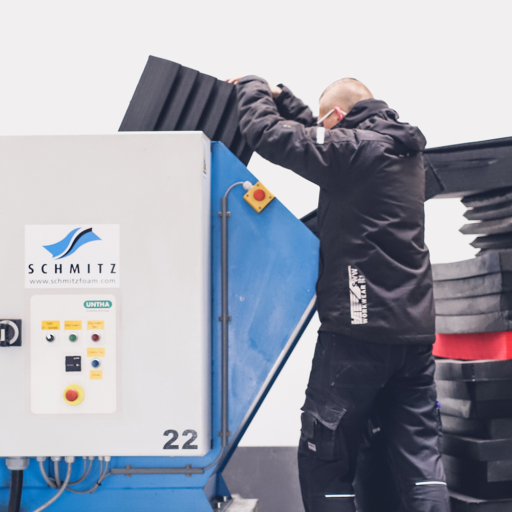 Schmitz Foam_grinding machine